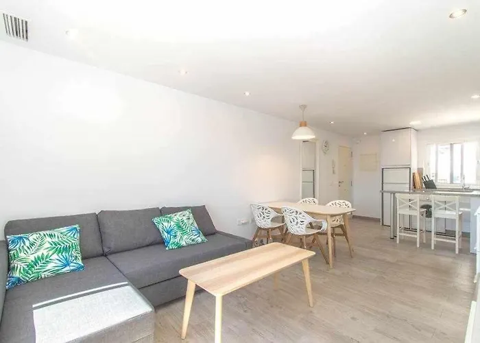 Casablanca 3. Con Vistas Al Mar, *